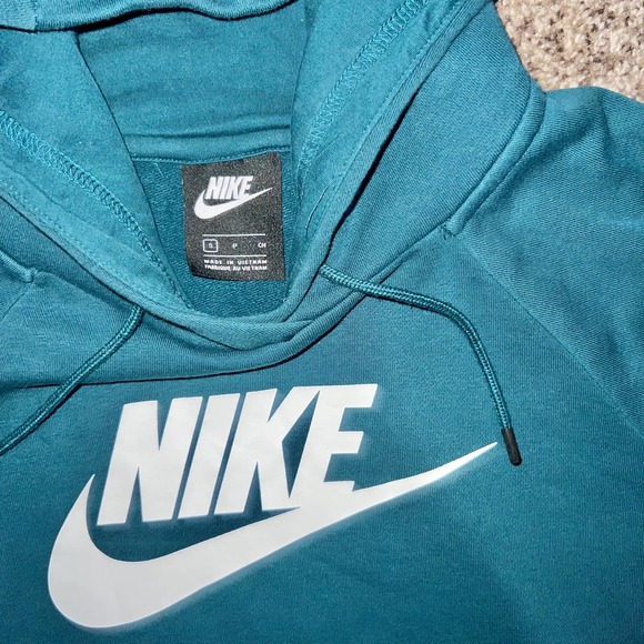 Nike Sportswear Men's Club Fleece Essential Hoodie in Teal - Picture 7 of 8